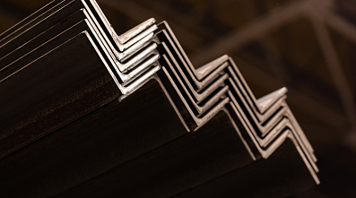 Металлический уголок: что это, какой бывает, где применяется